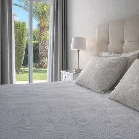 Apartment Your Cozy Oasis Terrace, Pool & Sea Views *